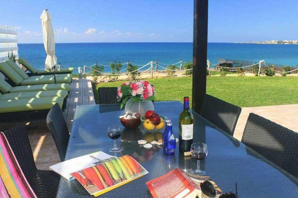 Blue Coral Hotel 3*